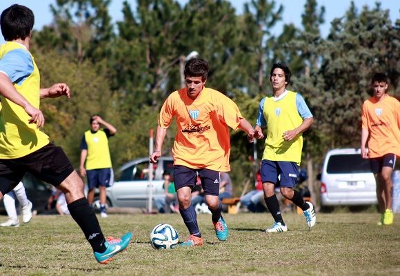 Juventud Unida continúa con las pruebas de jugadores