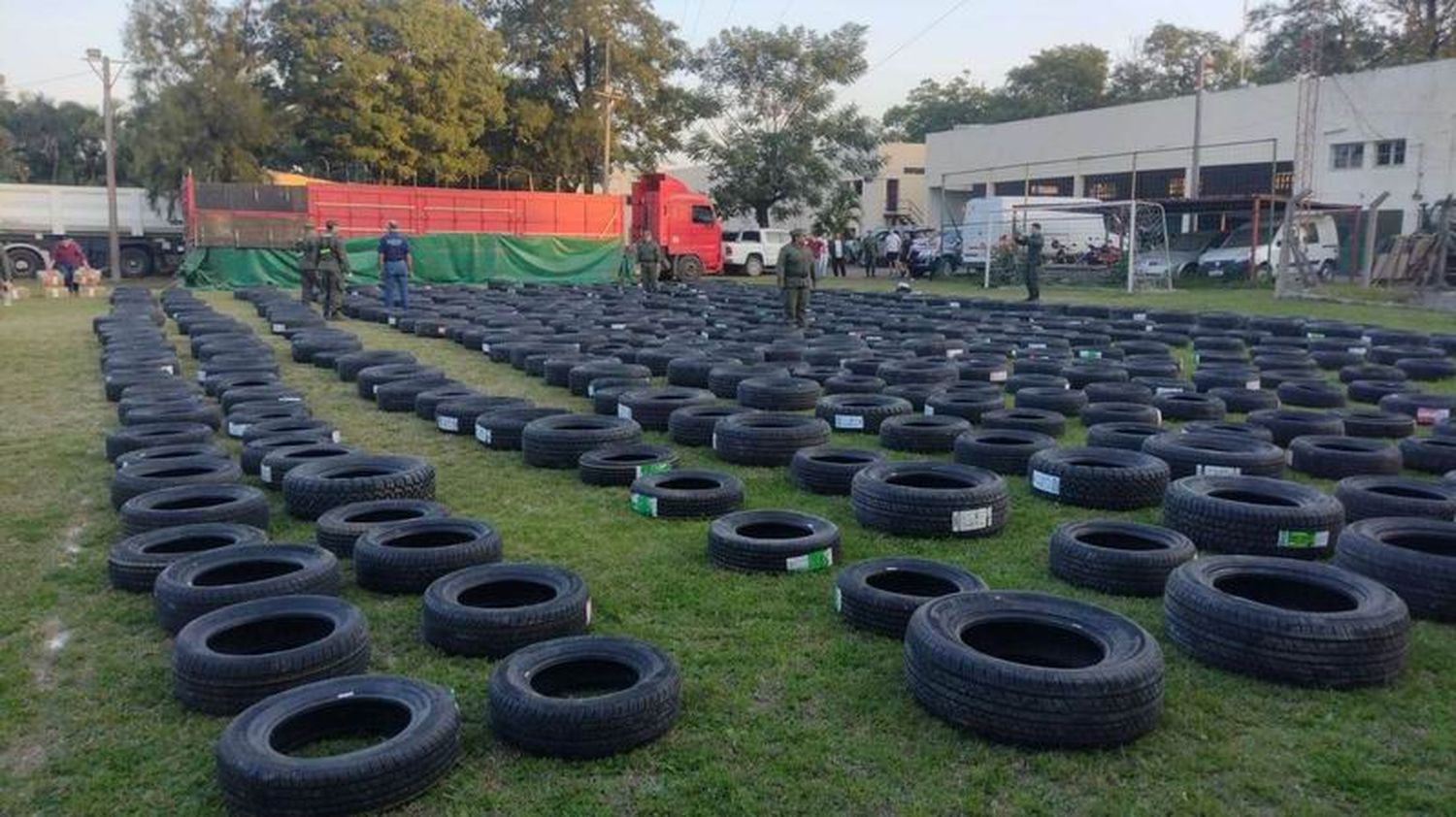 Hombre detenido por camuflar 6 kilos de 
marihuana dentro de las puertas de un auto