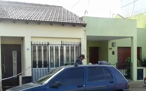 Una mujer falleció y un hombre permanece herido tras un incendio