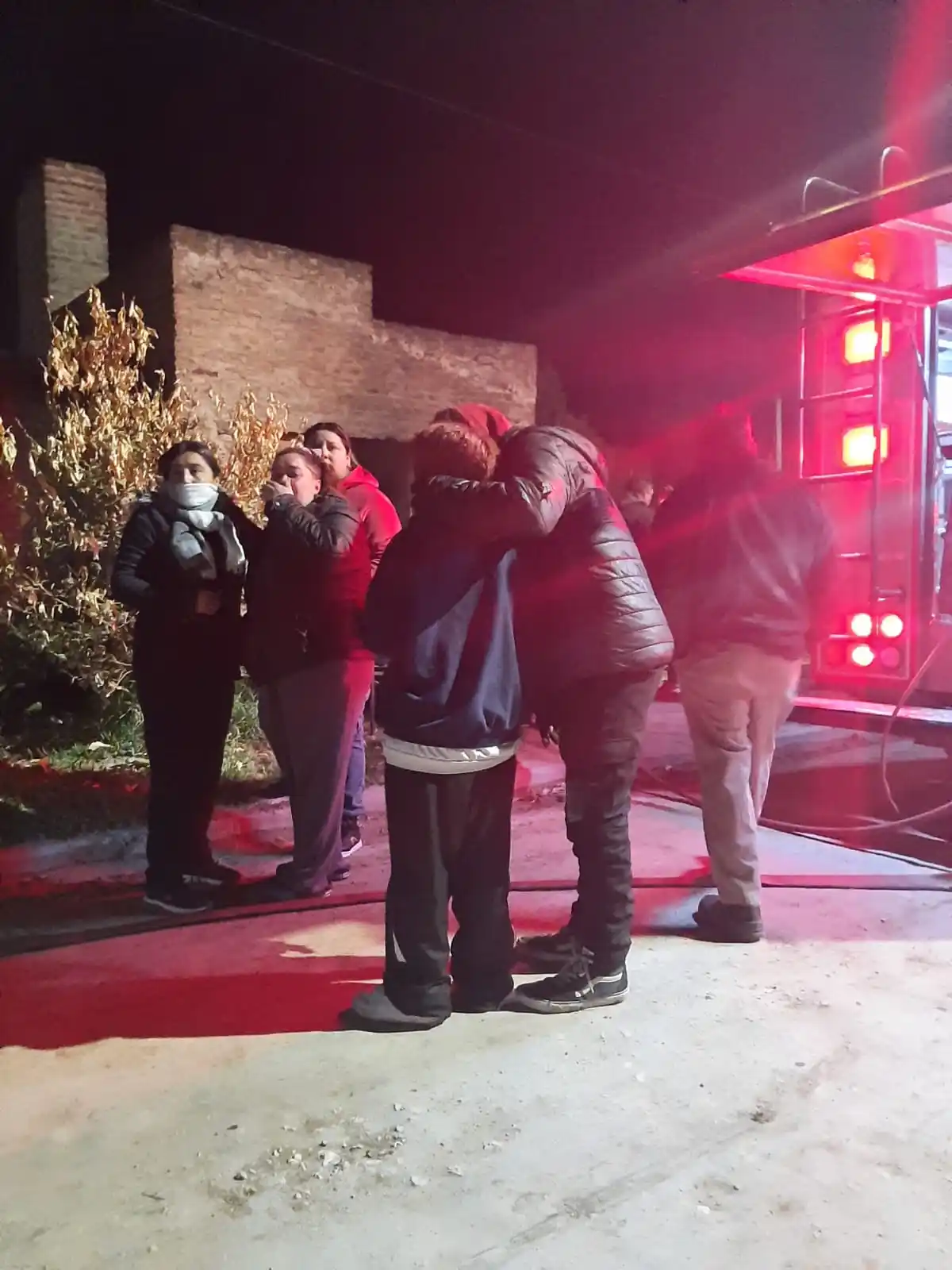 Incendio en una vivienda deja importantes daños materiales