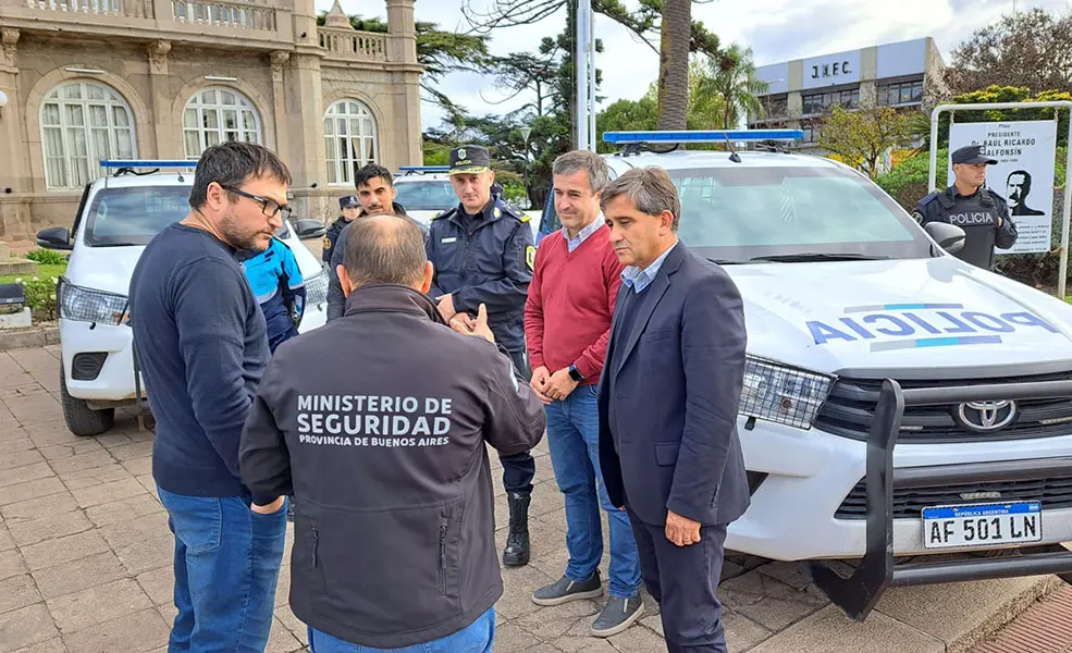 Lobería recibió nueve móviles policiales nuevos para su flota