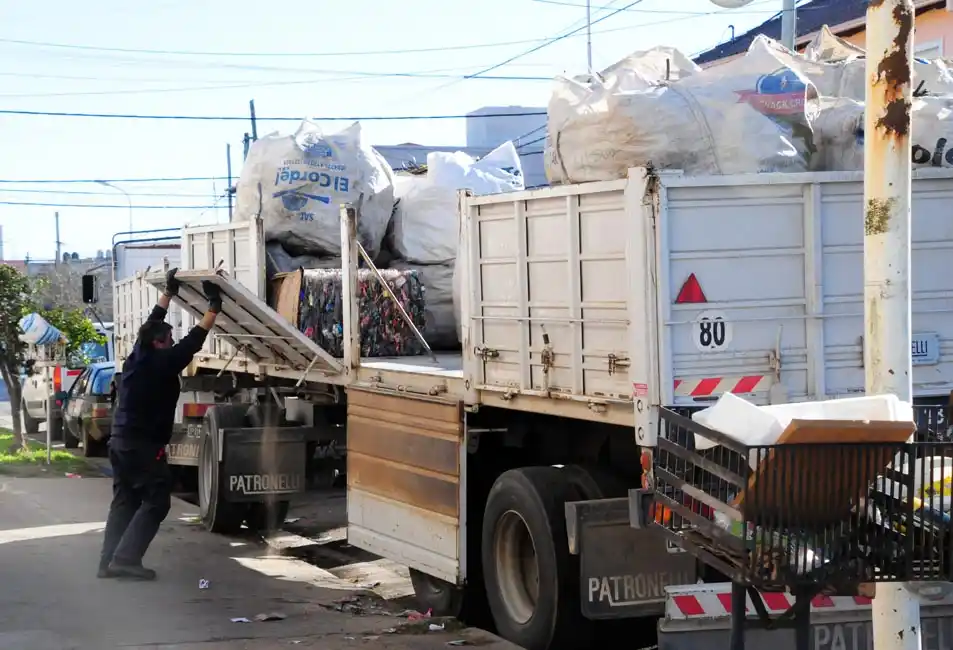 La cooperativa de recuperadores realizó un nuevo envío de materiales a Buenos Aires