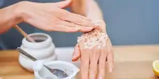 Tips para transicionar a una rutina de belleza sostenible.