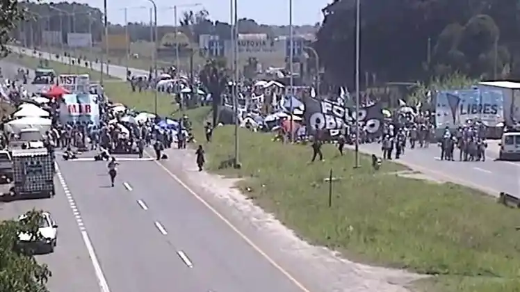 Mar del Plata: Montenegro denunció a los manifestantes que cortan la ruta 2
