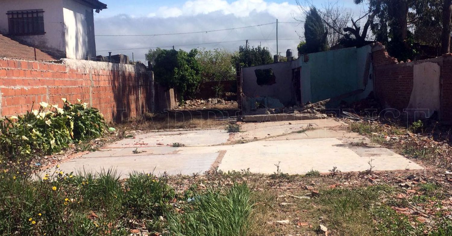 Encuentran cadáver frente al Centro de Salud del Barrio Las Américas