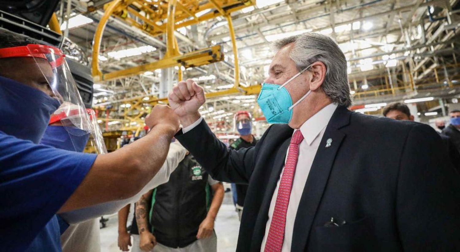 Alberto Fernández en Baradero: visita a una empresa y reunión con intendentes de la zona, entre ellos Ramón Salazar
