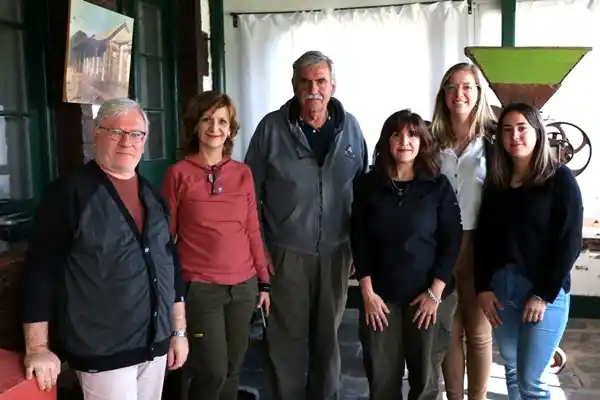 Un encuentro para el investigar el pasado