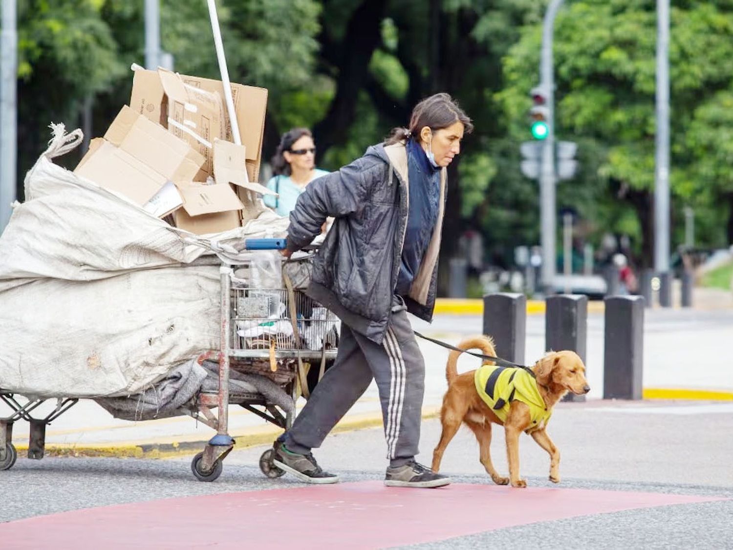 La canasta básica aumentó 2,3% y una familia necesitó $1.057.923 para no ser pobre