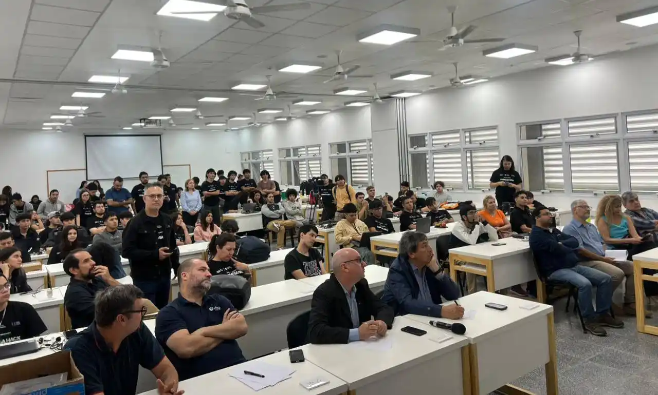 Formosa Hack 2025 finalizó con éxito rotundo