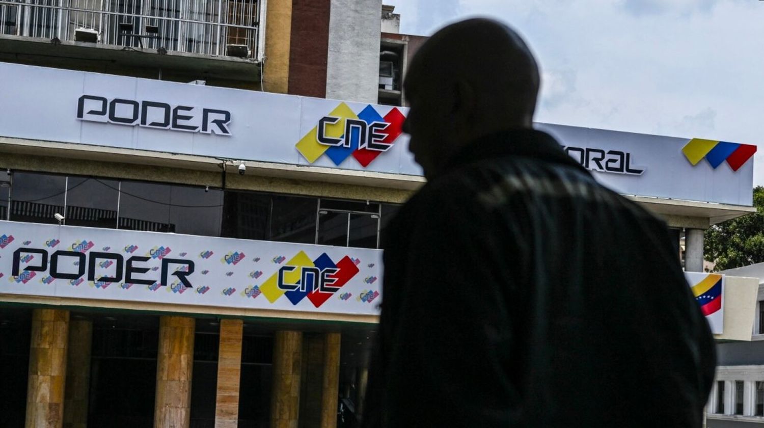 EE.UU. pide acceso de votantes a urnas y un escrutinio transparente en Venezuela