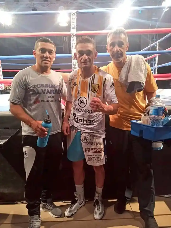 Rueda noqueó en Córdoba y es campeón latino