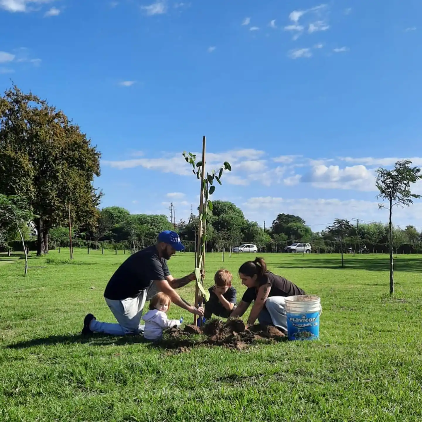 Acción plurinacional por los humedales en el Bosque de la Poesía