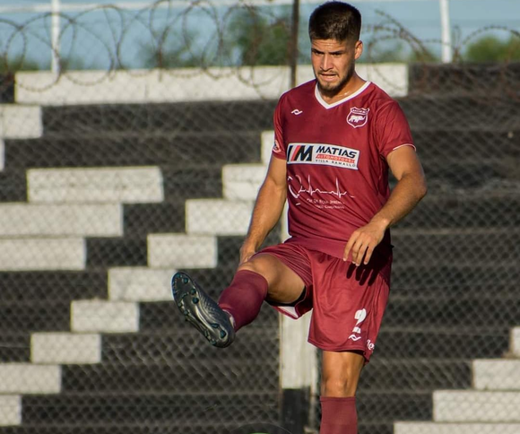 Defensores de Belgrano de Villa Ramallo incorporó a Lautaro Velasco y Nazareno Gómez al plantel del Federal A