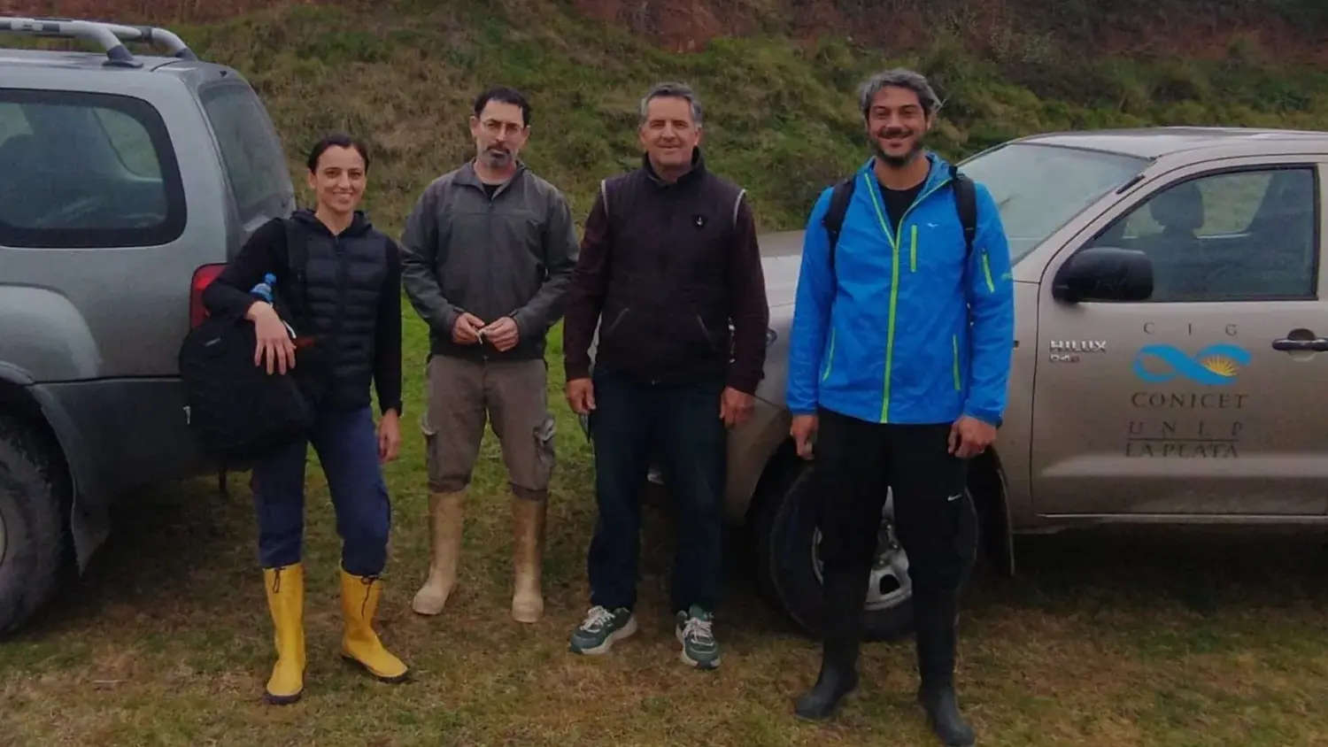 Investigadores geológicos y paleontólogos del CONICET y la UNLP recorrieron el Campo Spósito y el Museo Paleontológico de San Pedro.