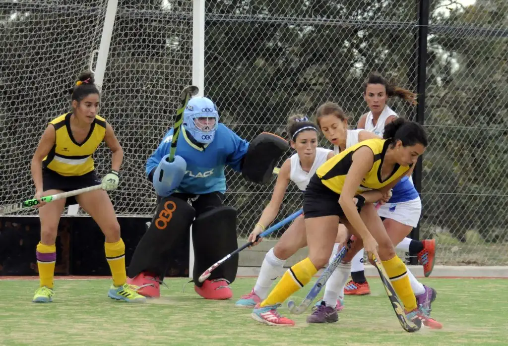 Uncas es finalista del Regional B de hockey