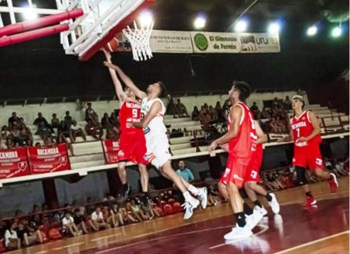 Estudiantes recibe, hoy sábado a las 11.30, a Tomás de Rocamora 