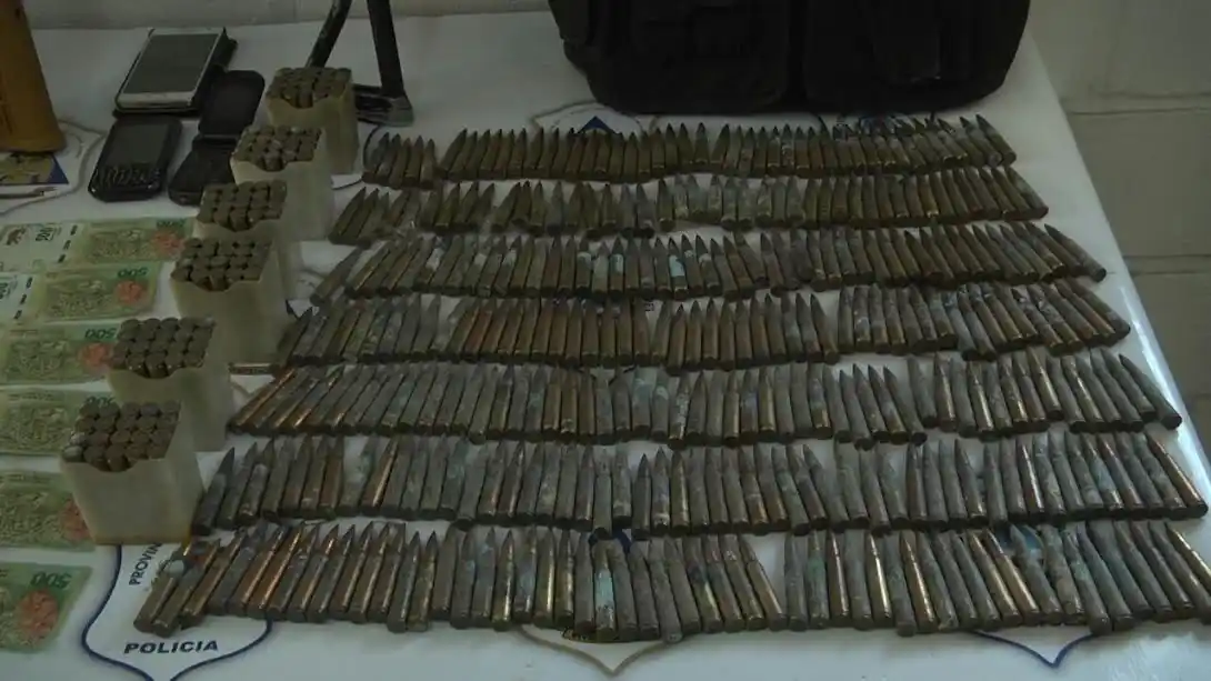 Los delitos de la "Banda del FAL", desbaratada en el Conurbano