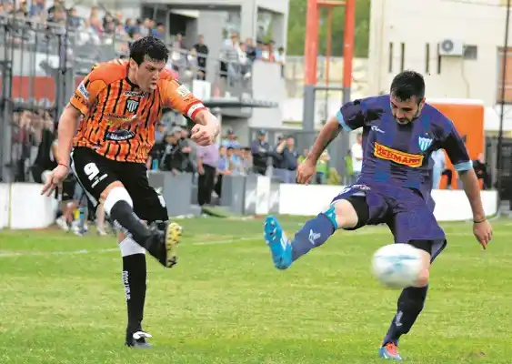 Torneo Federal A: Sobre la hora, For Ever dejó sin nada a Juventud