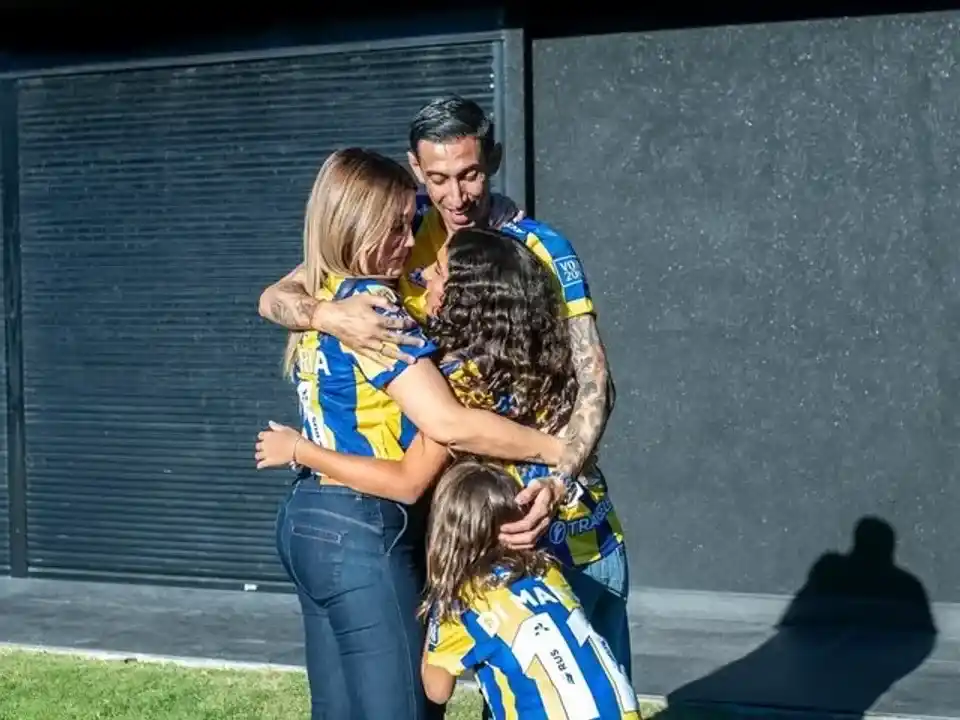Angelito llega el fin de semana con su familia a Rosario y el Canlla prepara la bienvenida oficial.