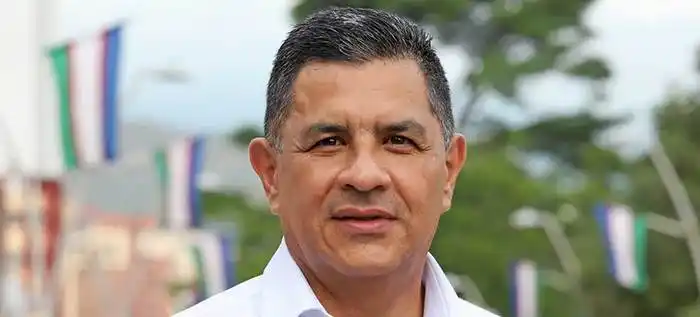 Alcalde de Cali andaba de turista en Cartagena mientras hacían consejo de seguridad por atentado en su ciudad