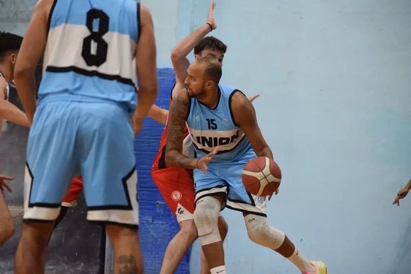 Kimberley–Sporting y Unión–Quilmes definen el Súper 4 de Primera División