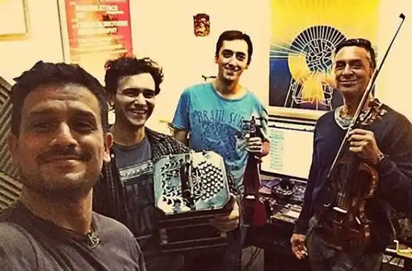 D-Mol se presentó en los 100 años de la AEHG