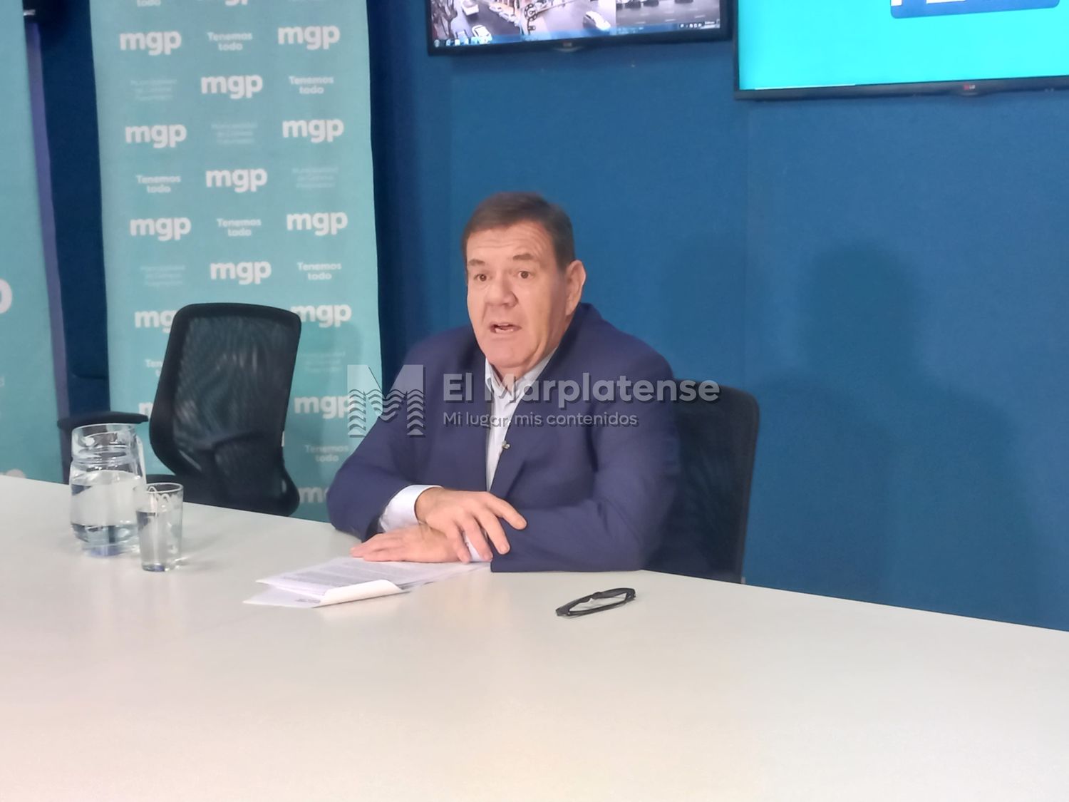 El mandatario realizó una conferencia de prensa donde se refirió a las arcas municipales.