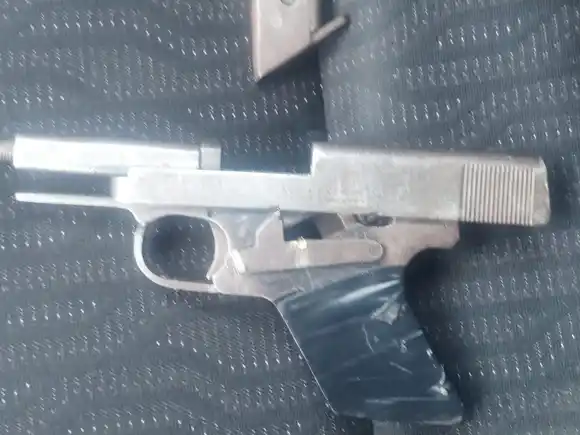 Detuvieron a un adolescente de 15 años con un arma de fuego en la zona noroeste