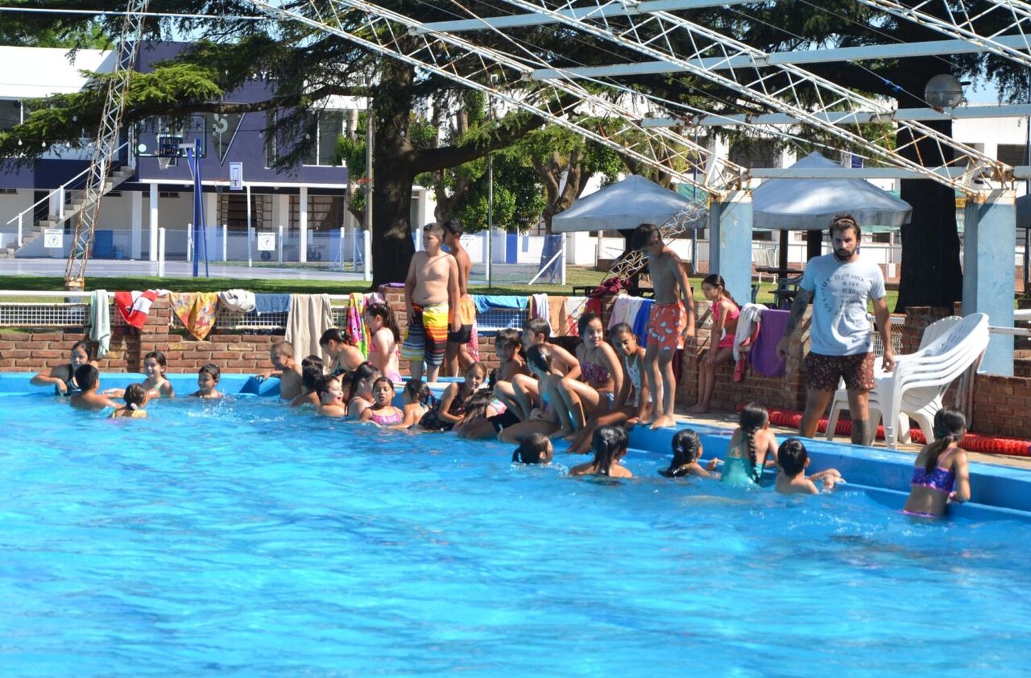 Inauguración de las colonias de vacaciones en Villa Cañás