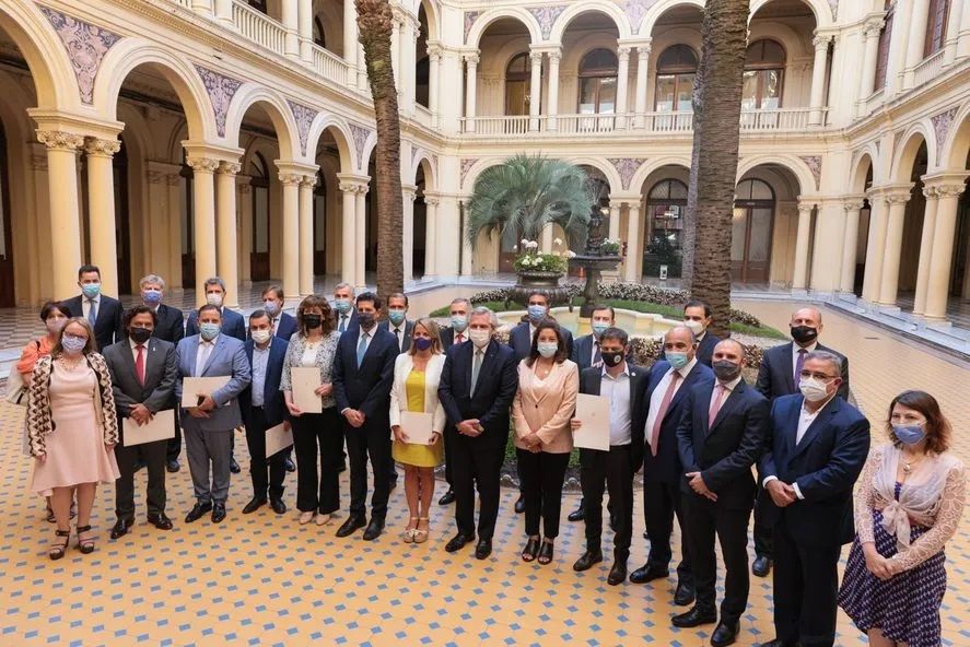Gobernadores piden por “más federalismo” con el objetivo de una "Argentina justa"