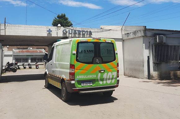 Suspenden sin goce de sueldo a una enfermera del Hospital que trabajaba en Sadiv con licencia médica