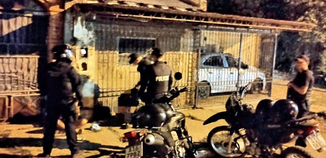 Tenían pedidos de captura, lo identificaron en la calle y fueron detenidos