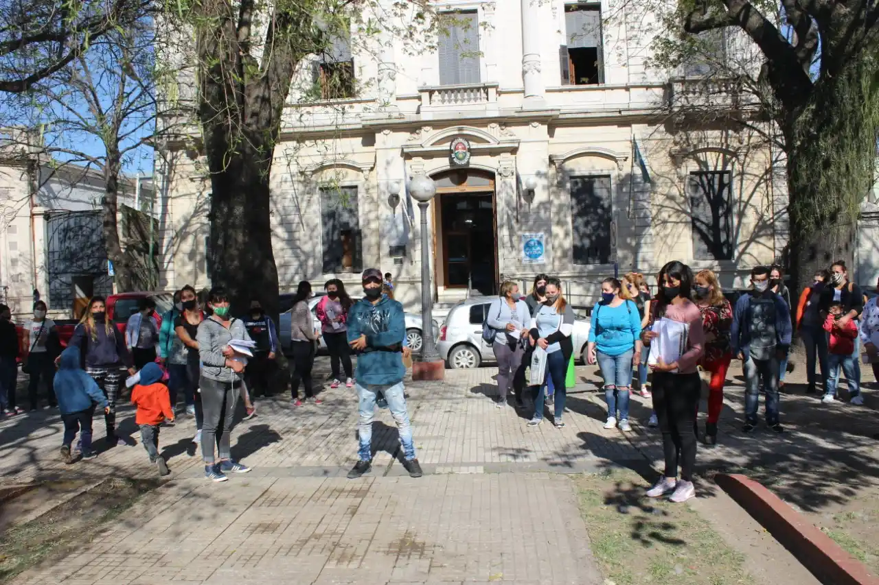 Más de 100 vecinos de distintos barrios pidieron ser incluidos en el Banco de Tierras