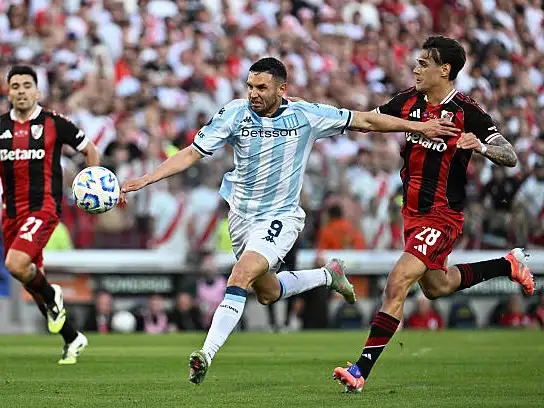 Dos argentinos, goleadores de la Copa