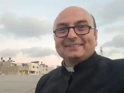 “Esta guerra tiene que terminar, no va a ser la solución de nada”, dijo el padre Gabriel Romanelli