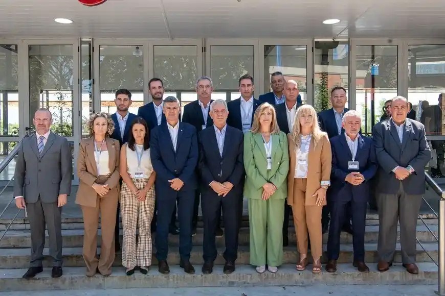 Los intendentes el pasado martes en Paraná.