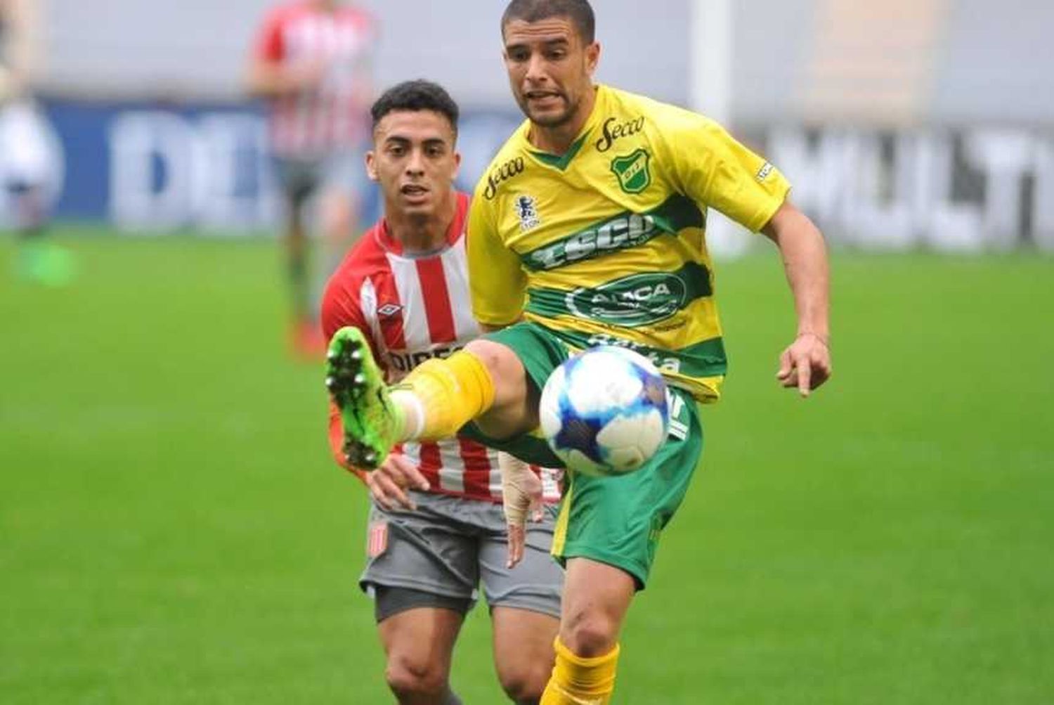 Defensa se hizo fuerte en La Plata y derrotó a Estudiantes