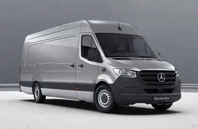 El pliego pedía la compra de una Sprinter 517 CDI Furgón 4325 o similar