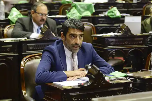 Rodolfo Tailhade, polémico: Llamó "ley pasta base" al proyecto del oficialismo aprobado en Diputados