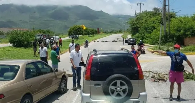 Privan de libertad a margariteños por protestar ante escasez de gasolina