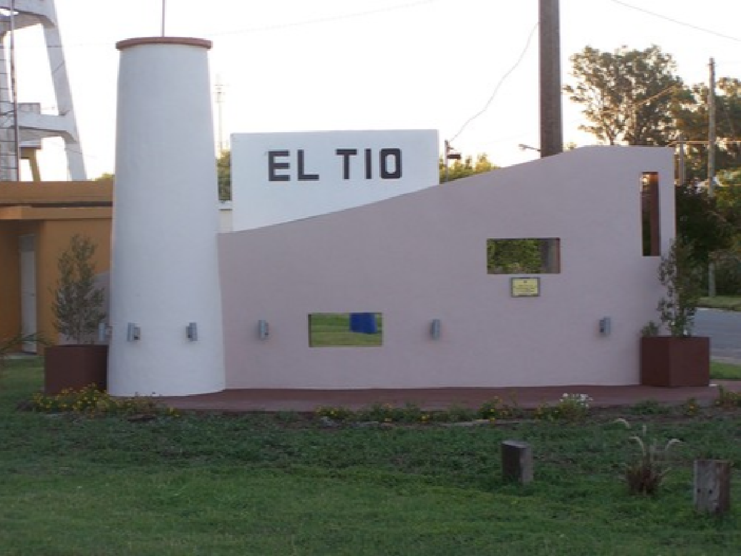 El Tío: jugaba un partido de fútbol, se descompensó y murió