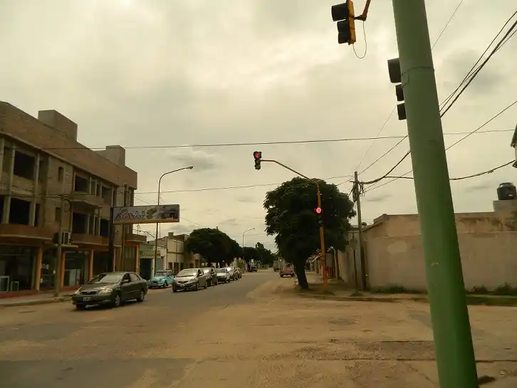 Instalaron un semáforo en Primera Junta y Jujuy