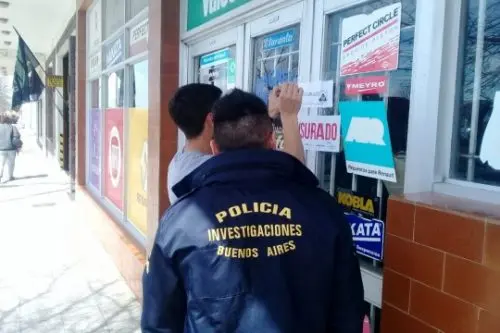 Dos detenidos en un desarmadero
