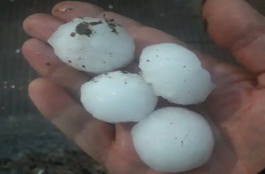 Cayó granizo en Buenos Aires y hay alerta en Rosario