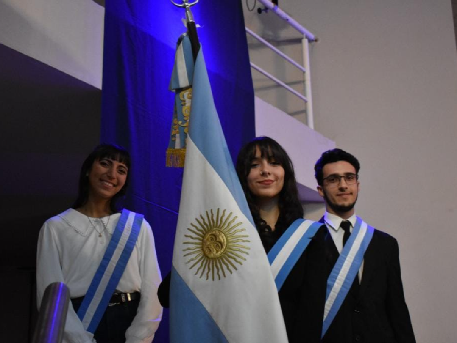 Un diseñador industrial de la ciudad fue elegido escolta de la bandera en la UNVM