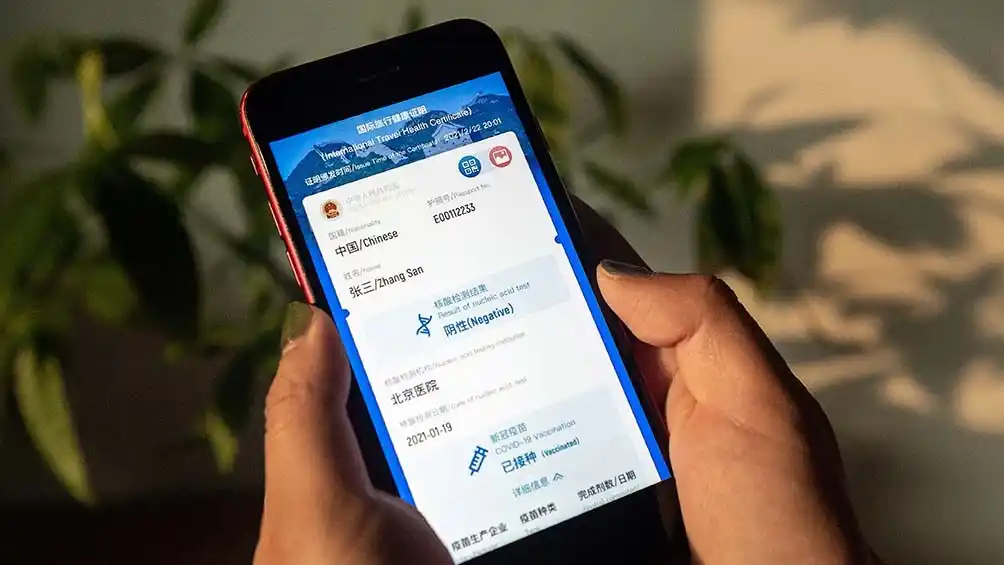 China lanzó un pasaporte digital para habilitar más viajes