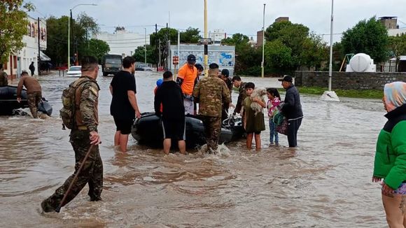 Temporal en Bahía Blanca: El gobierno autorizó ayuda por $10 mil millones y en el Congreso presentan proyectos