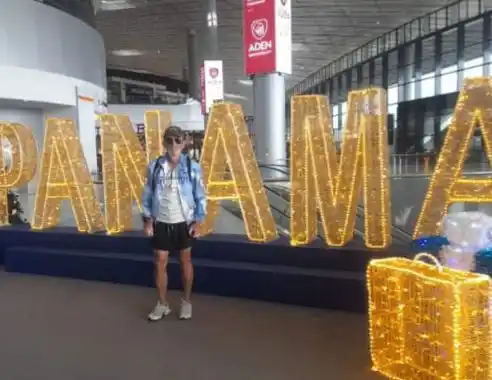 Miguel Flores compite en el Mundial de Patín Carrera en La Habana.