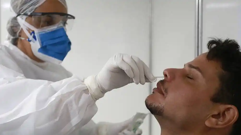 Murieron 74 personas y se registraron 1.490 contagios de coronavirus en el país