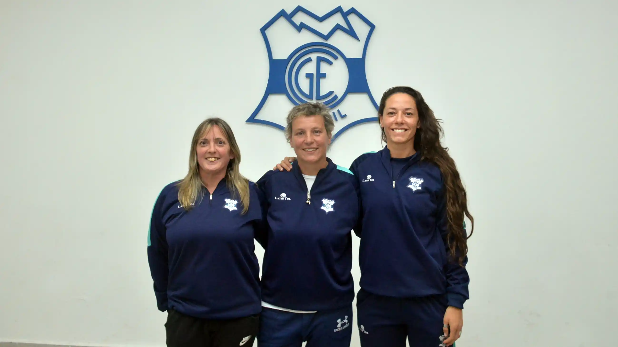 Gimnasia presentó a su flamante cuerpo técnico